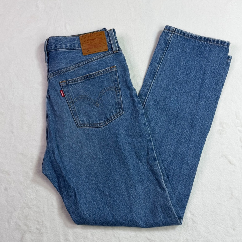 Levi's 501 premium Wedgie Straight Distressed Jeans Size 28